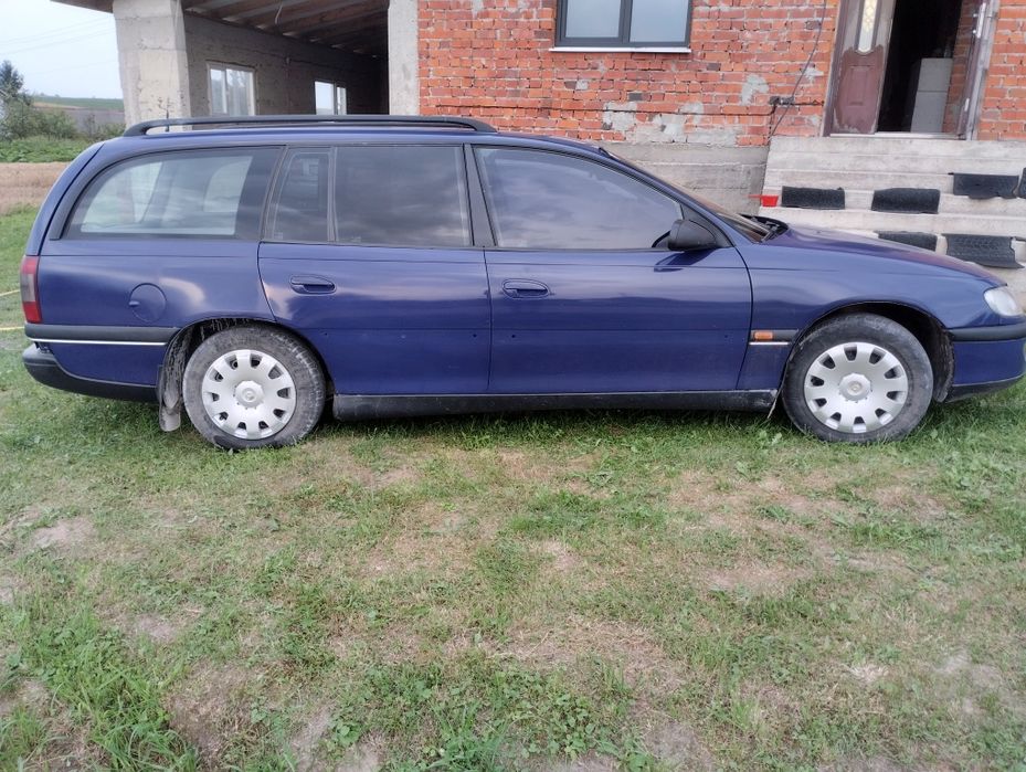 Опель Омега 1996р