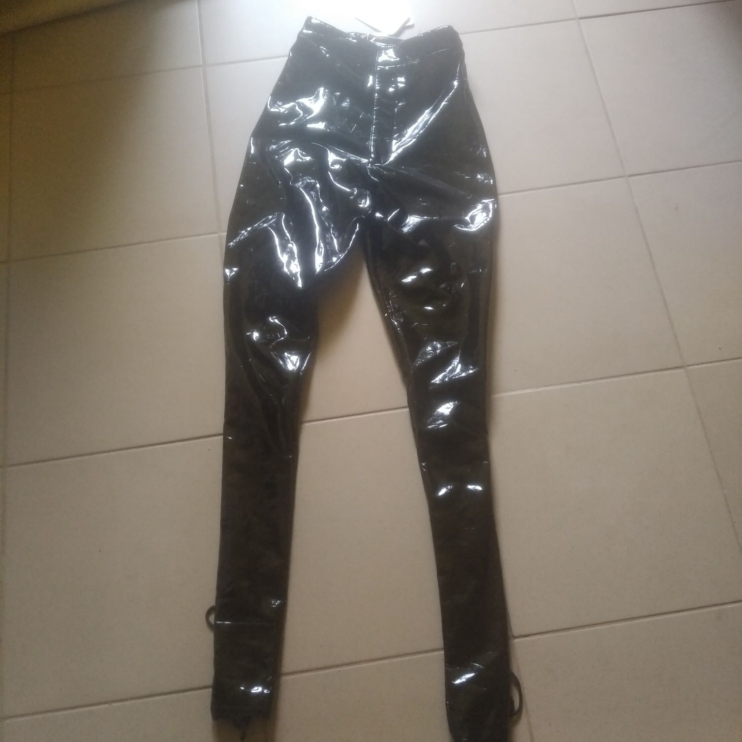 Spodnie sznurowane damskie OhPolly lakierowane rozmiar 2XS