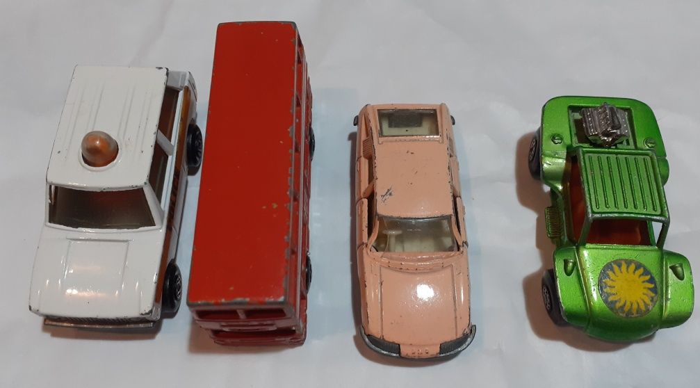 Lote de 4 miniaturas antigas Matchbox