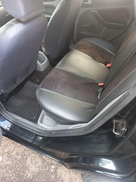 Форд фокус 2009рік