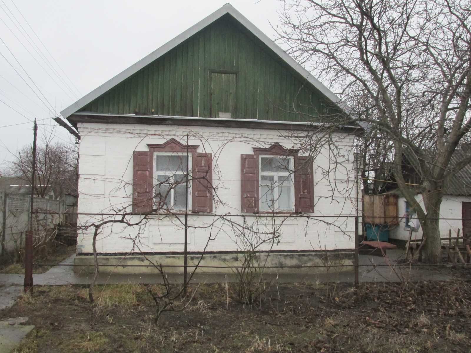 Продам газифікований будинок по вул. Кармелюка, р-н 8 школи