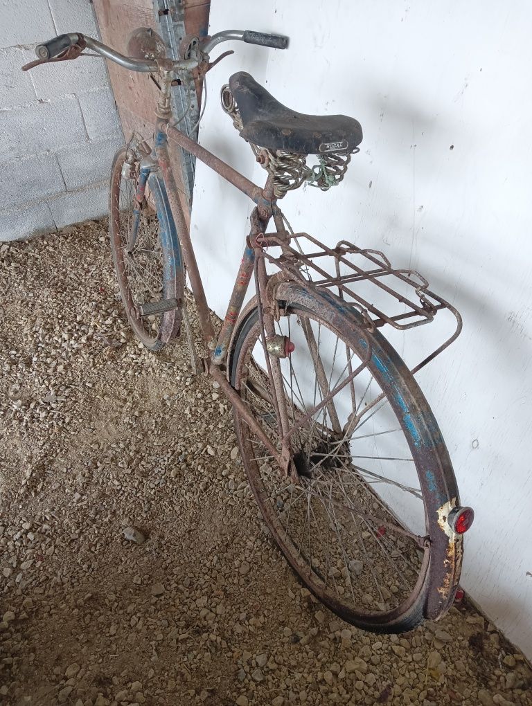 Bicicleta Pasteleira para restauro