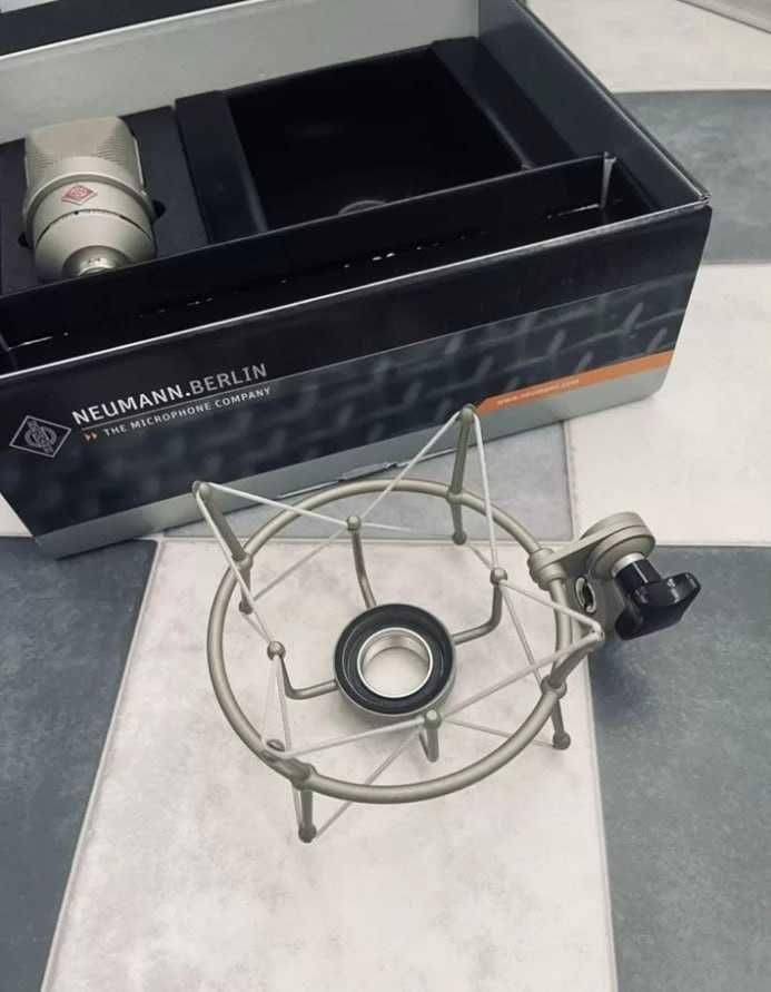 Conjunto de estúdio Neumann TLM 103 – NOVO microfone
