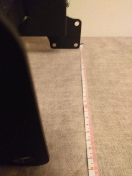 Кріплення для телевізора поворотне.