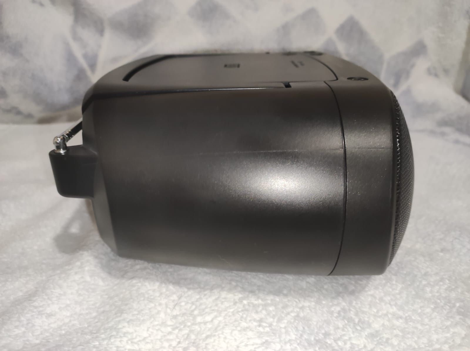 магнитола Sony zs-ps30cp на аккумуляторах, usb , cd-rw mp3 , aux