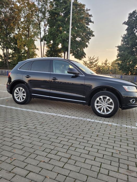 Ауді Q5 2014 року 2.0 бензин