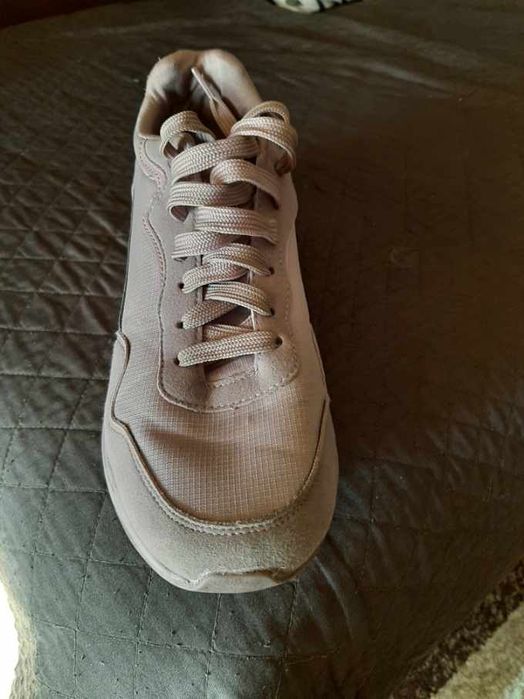 Adidasy damskie cienkie