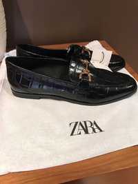 Sapato novo raso mulher tipo mocassins em pele tamanho 40 marca ZARA