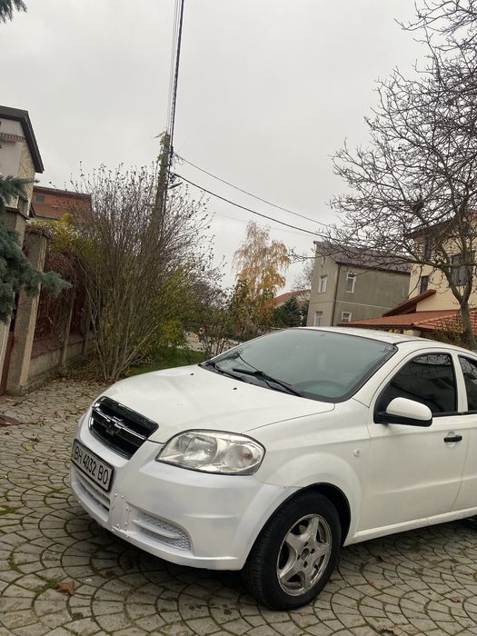 Chevrolet aveo 2008 год