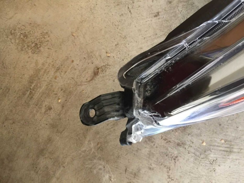 Правая фара Toyota Corolla 2020 2021 E210 линза оригинал США