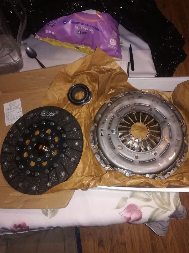 Sprzedam sprzęgło do hyiundai ix35 i KIA Sportage 4x4 benzyna 2.0