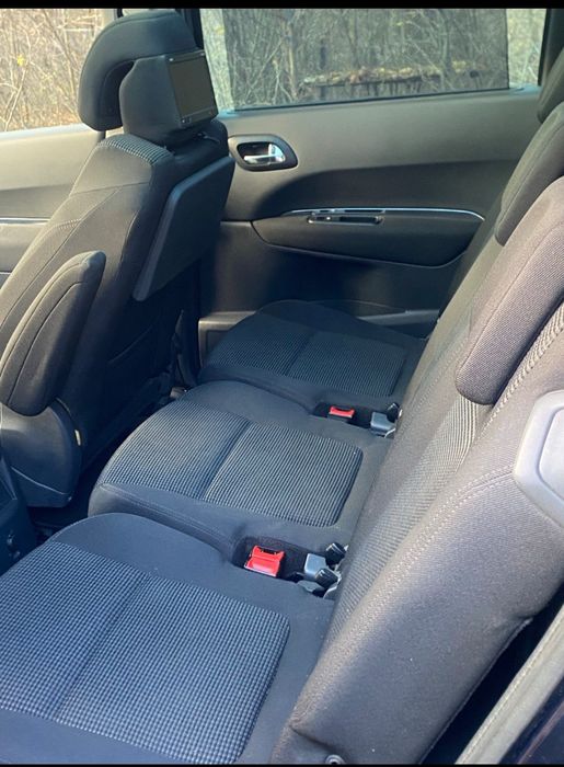 Продам або обміняю Пежо 5008 з доплатою в обидва боки