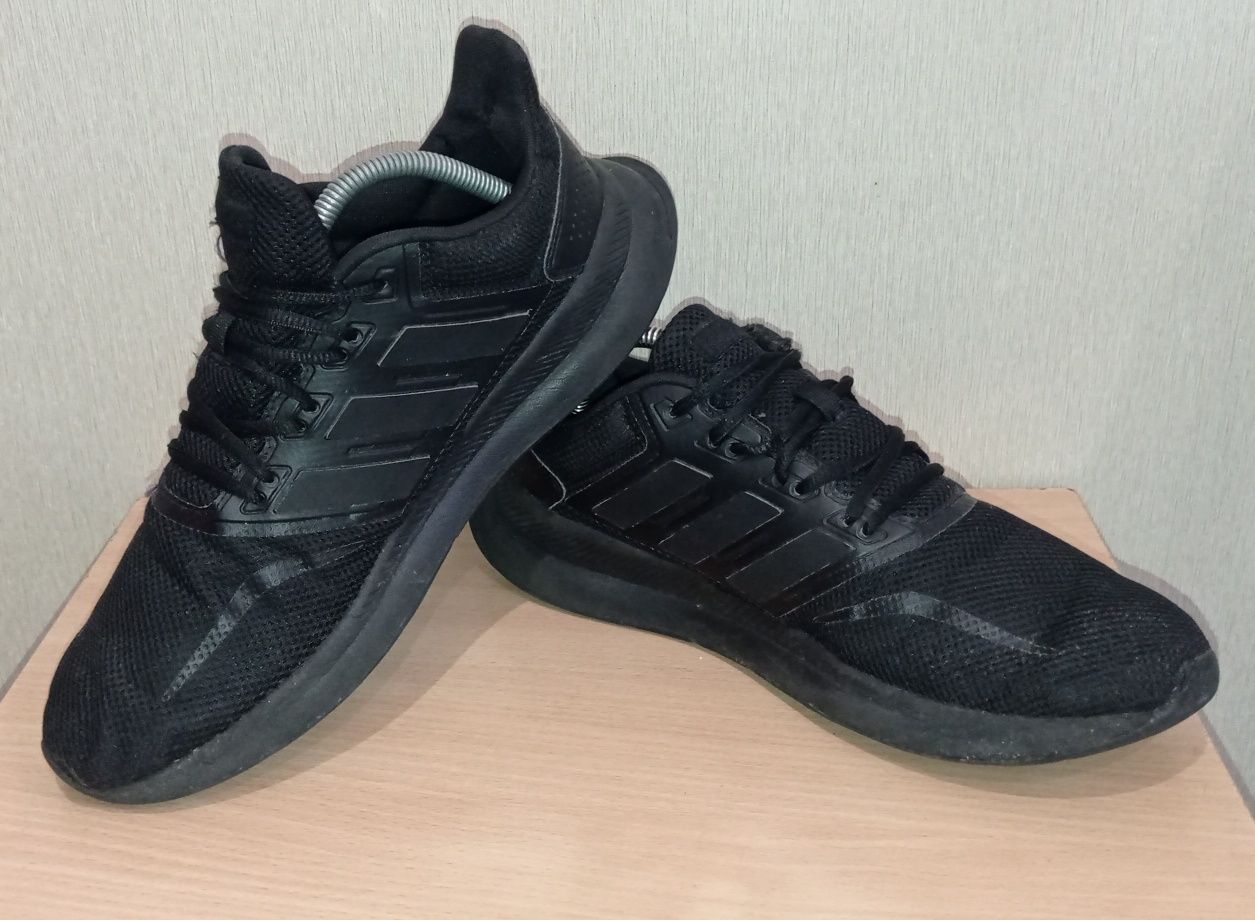 Кросівки фірми Adidas 44.5 розміру