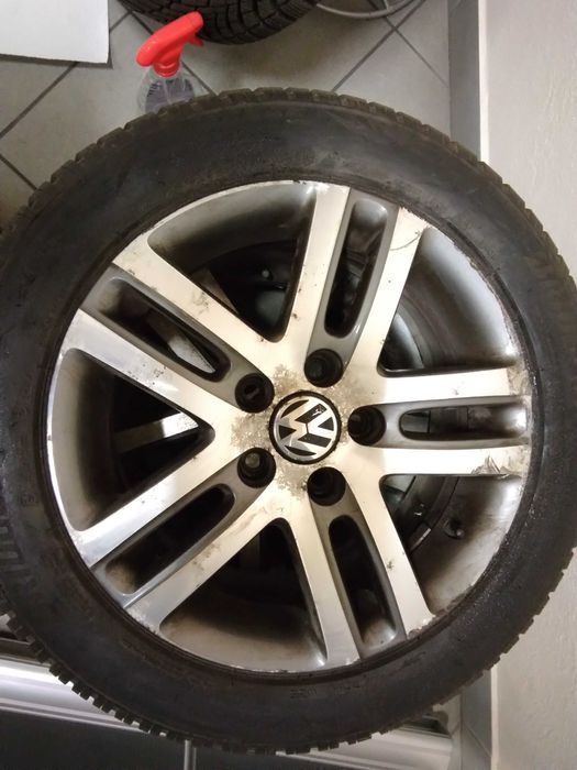 Opony zima Bridgestone Blizzak LM 005 z felgami VW 205/55 R16 jak NOWE