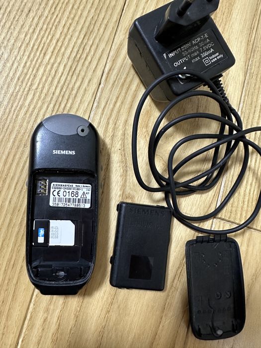 Телефон оригінал siemens me45 + зарядний пристрій