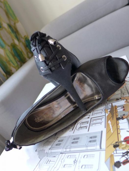 BELLE satynowe sexy szpilki peep-toe 38 fason retro czarne