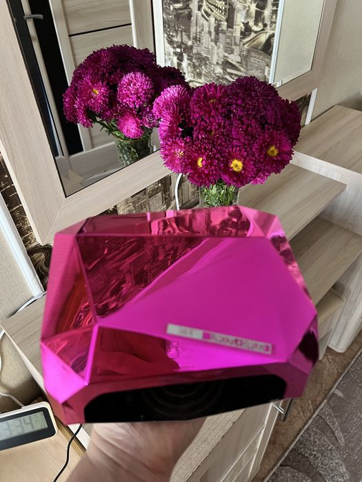 Лампа для манікюру для всіх матеріалів