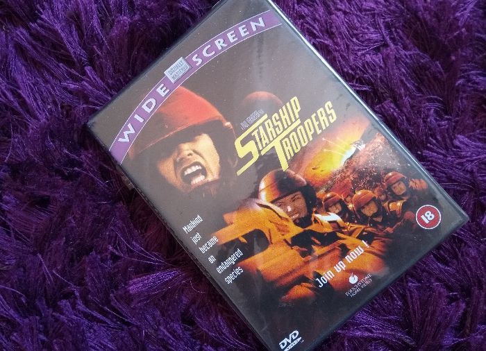 Starship Troopers - Soldados do Universo , de Paul Verhoeven