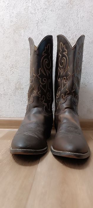 Черевики, чоботи