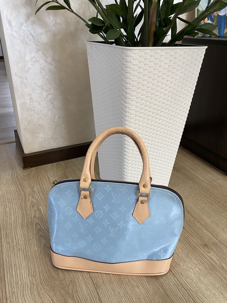 Сумка Louis Vuitton monogram