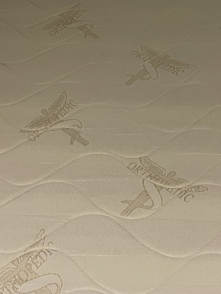Cama individual moderna - Antarte