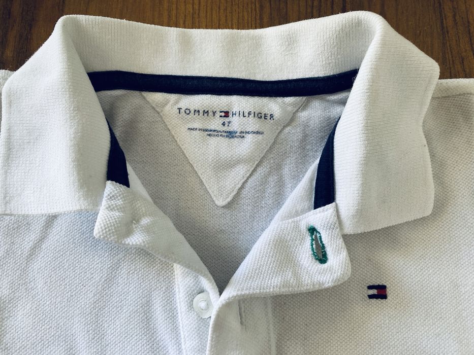 TOMMY HILLFIGER polo branco 4 anos