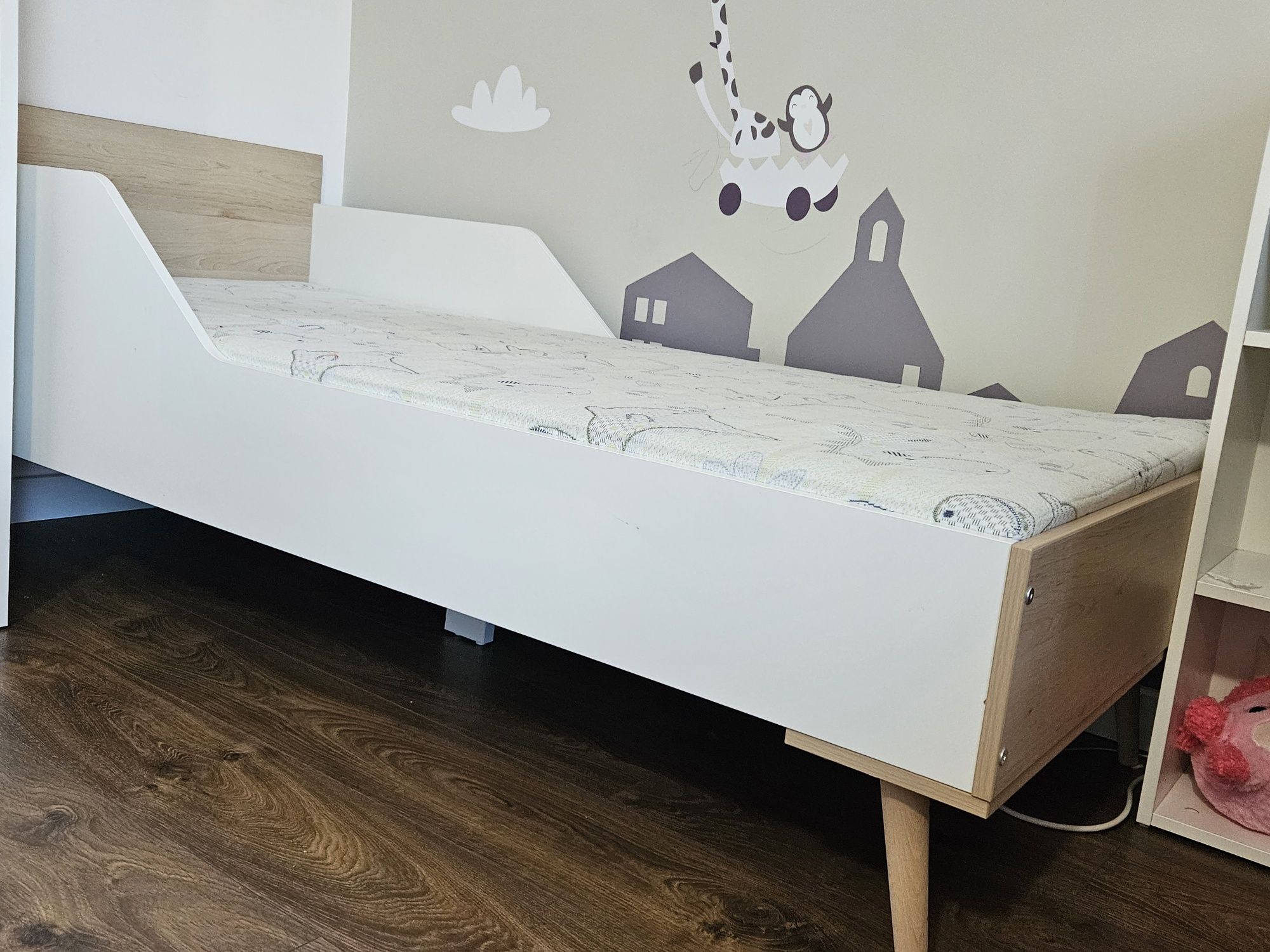 Łóżko Klupś 180×80 z materacem  BDB