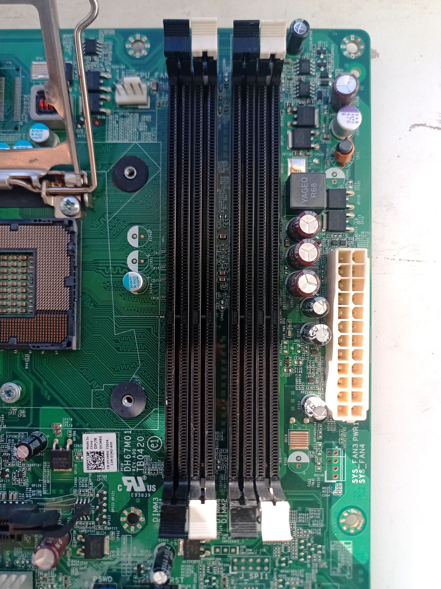 Материнська плата s1155 + 4gb DDR3