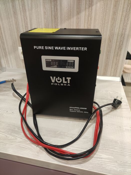 ДБЖ Volt Polska 24 на 220 вольт 1400-2000 Ватт чистий синус + балансир