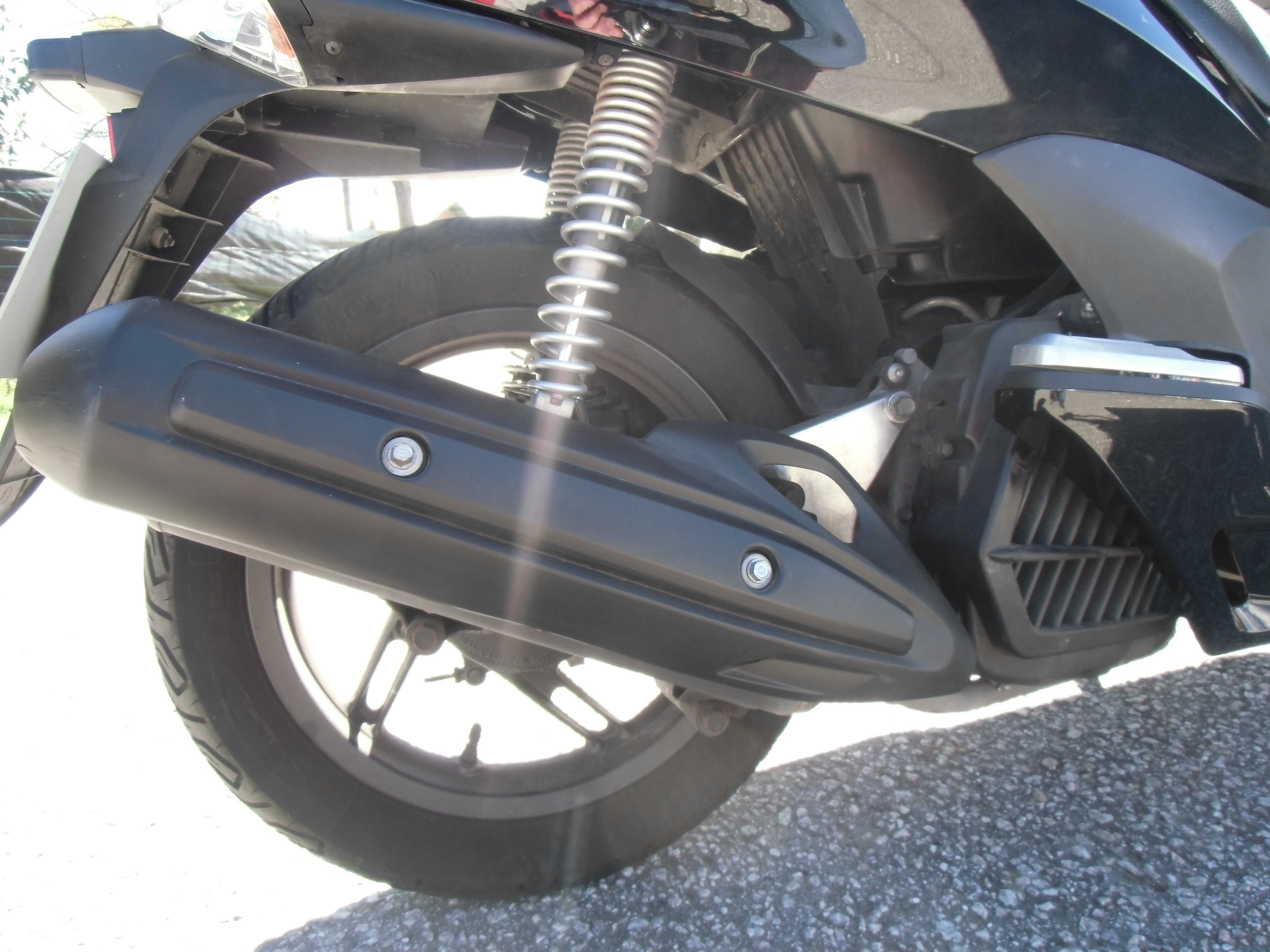 Honda pcx 125      8.6 kw