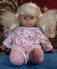 Мягкая кукла с бирюзовыми глазами, с хвостиками, 43-44 см