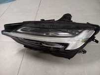 Farol volvo v60 2018