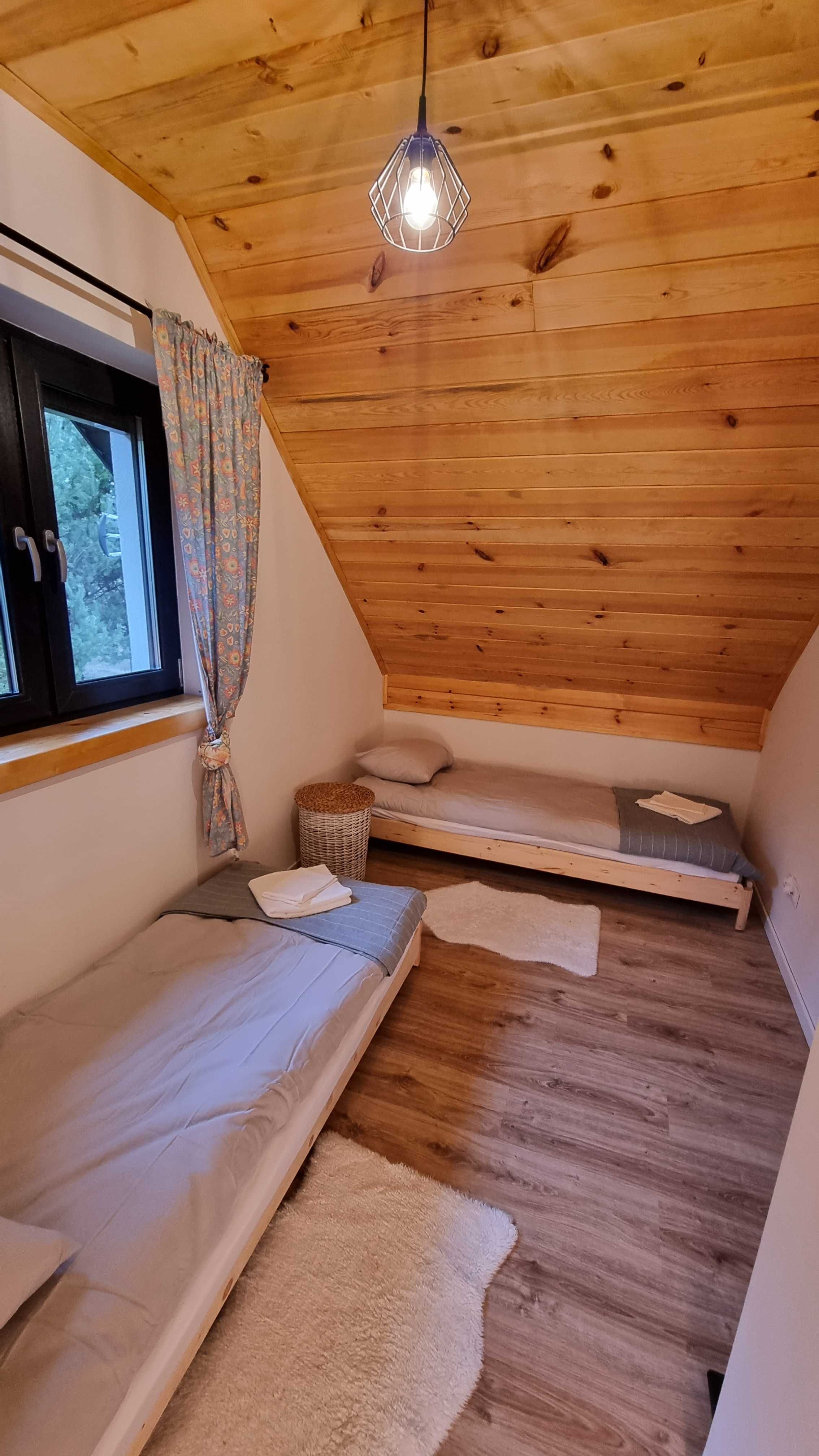 Agroturystyka - LEŚNY SPOKÓJ SMYKÓW domek w lesie