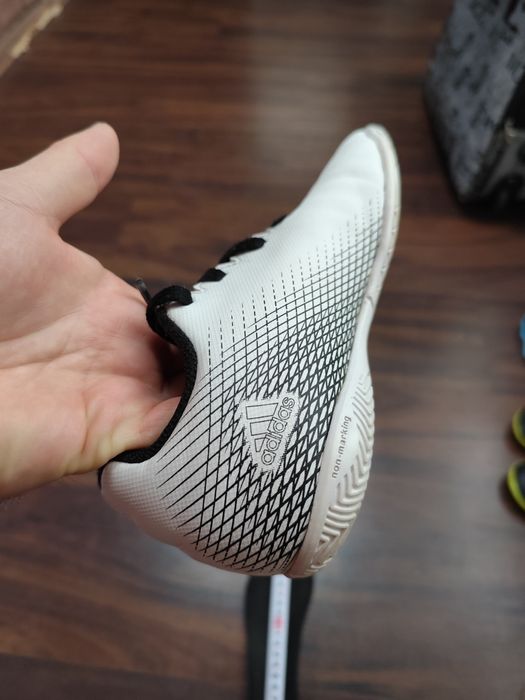 Buty piłkarskie na halę 34