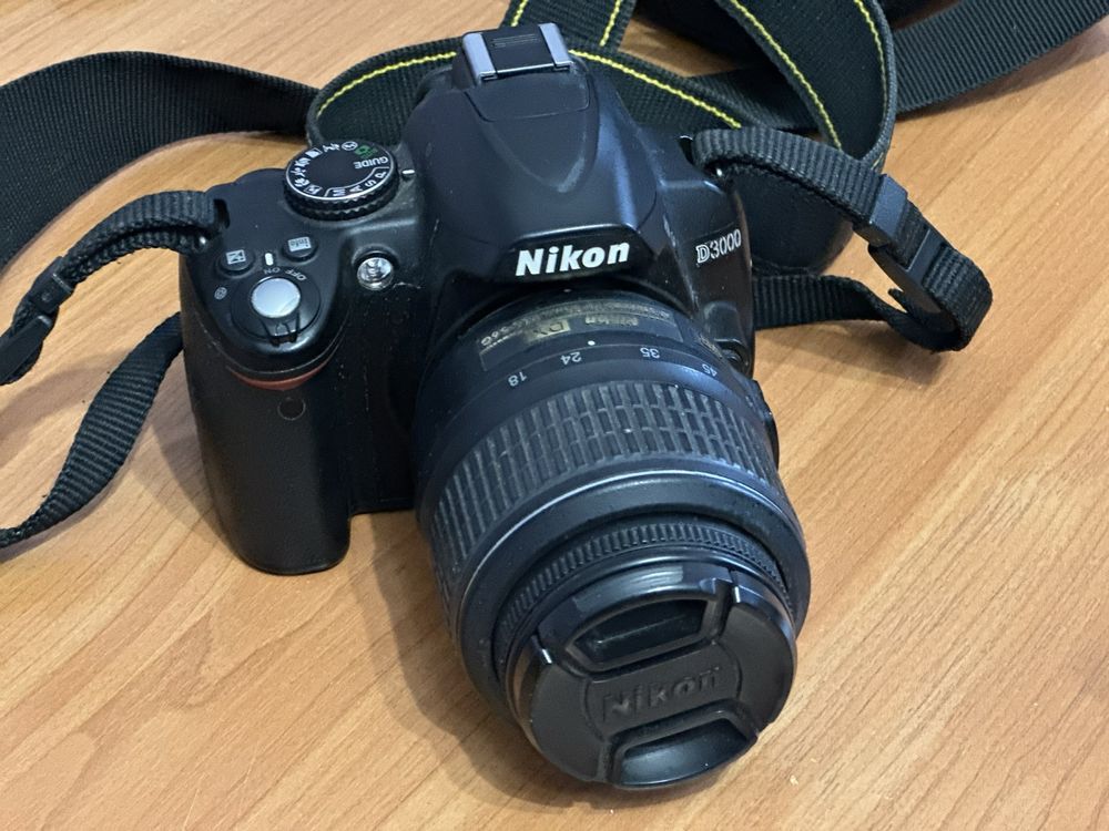 Nikon D3000+SD+сумка