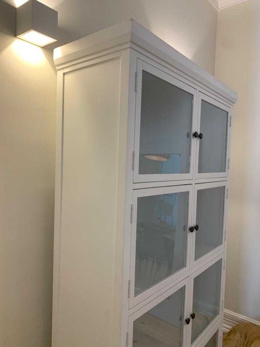 Vitrine BANAK como nova