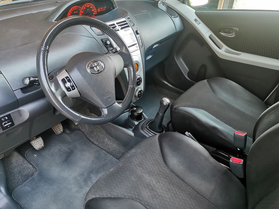Toyota Yaris ST SPORT 1,8 benzyna 133 km produkcja Japonia