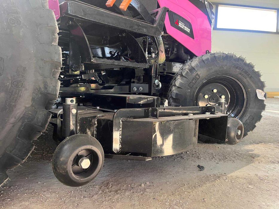 Traktorek Kosiarka międzyosiowa do trawy 4x4 3 cylindry 25KM HIT HST