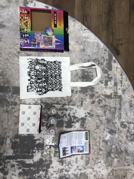 Ігрові набори резинки для плетіння та Rainbow High