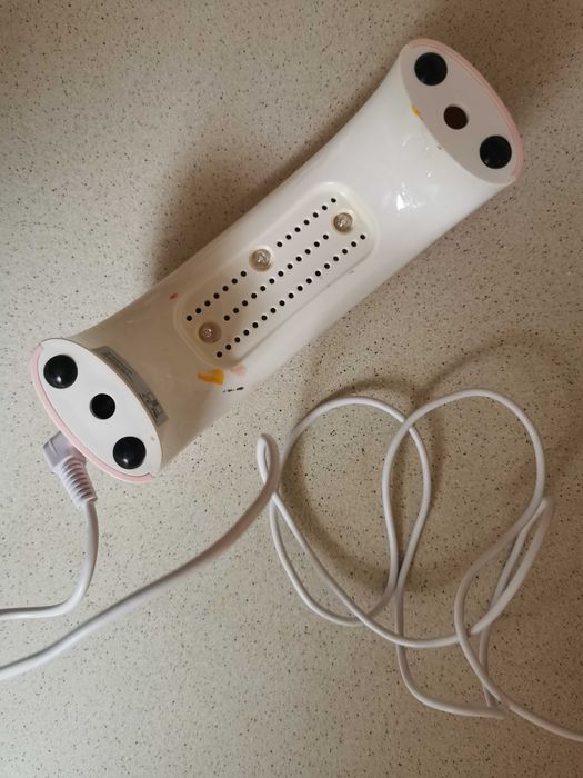 Lampa UV do manicure hybrydowego + gratisy