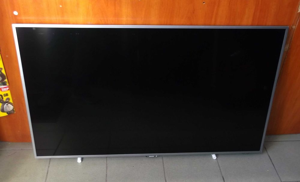 55'' PHILIPS Android 4K UHD Wi-Fi 2xUSB 4xHDMI DVB-T2 HEVC Ambilight