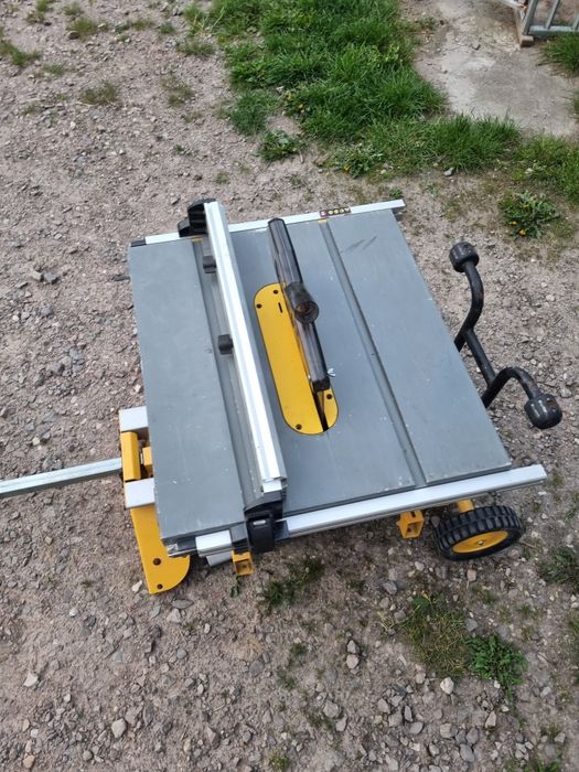 Piła stołowa dewalt ze stołem dw 745