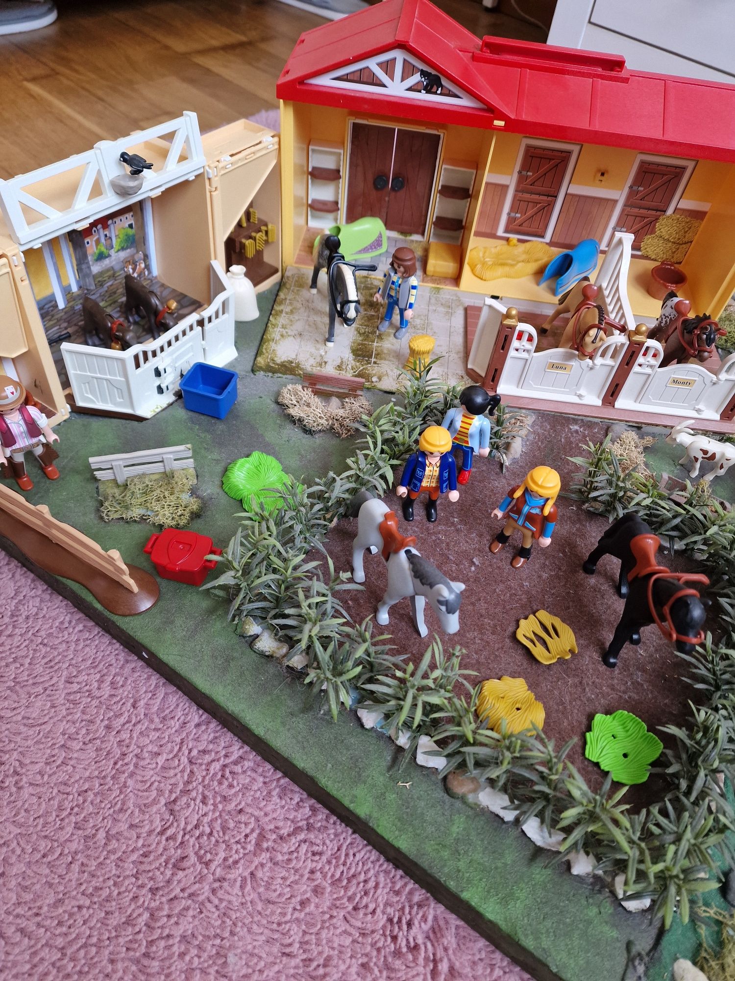 Conjunto playmobil bida no campo