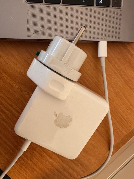 MacBook Pro Intel i7 15’ (2018) - 16GB / 256GB