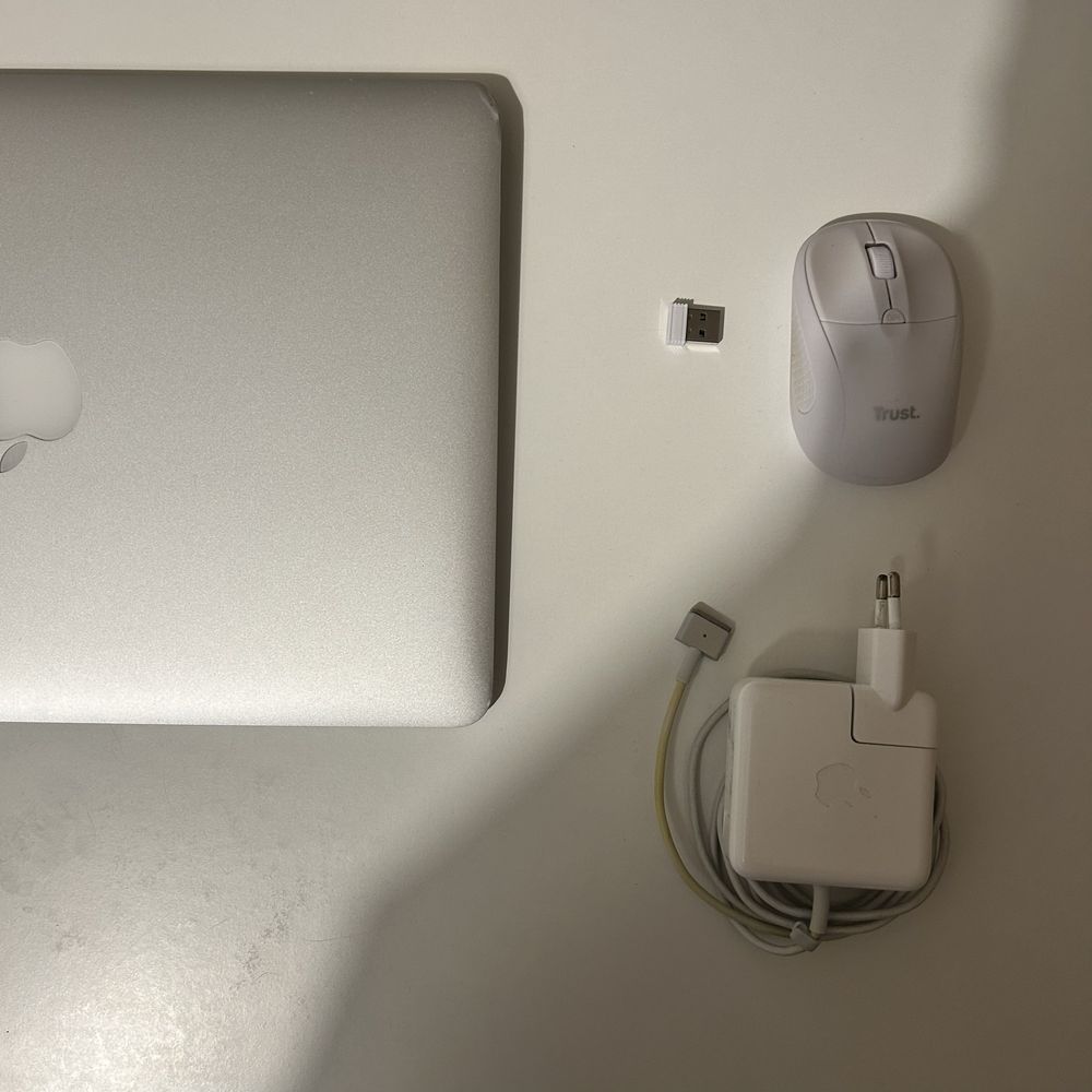 MacBook Air (13-inch, Early 2014)