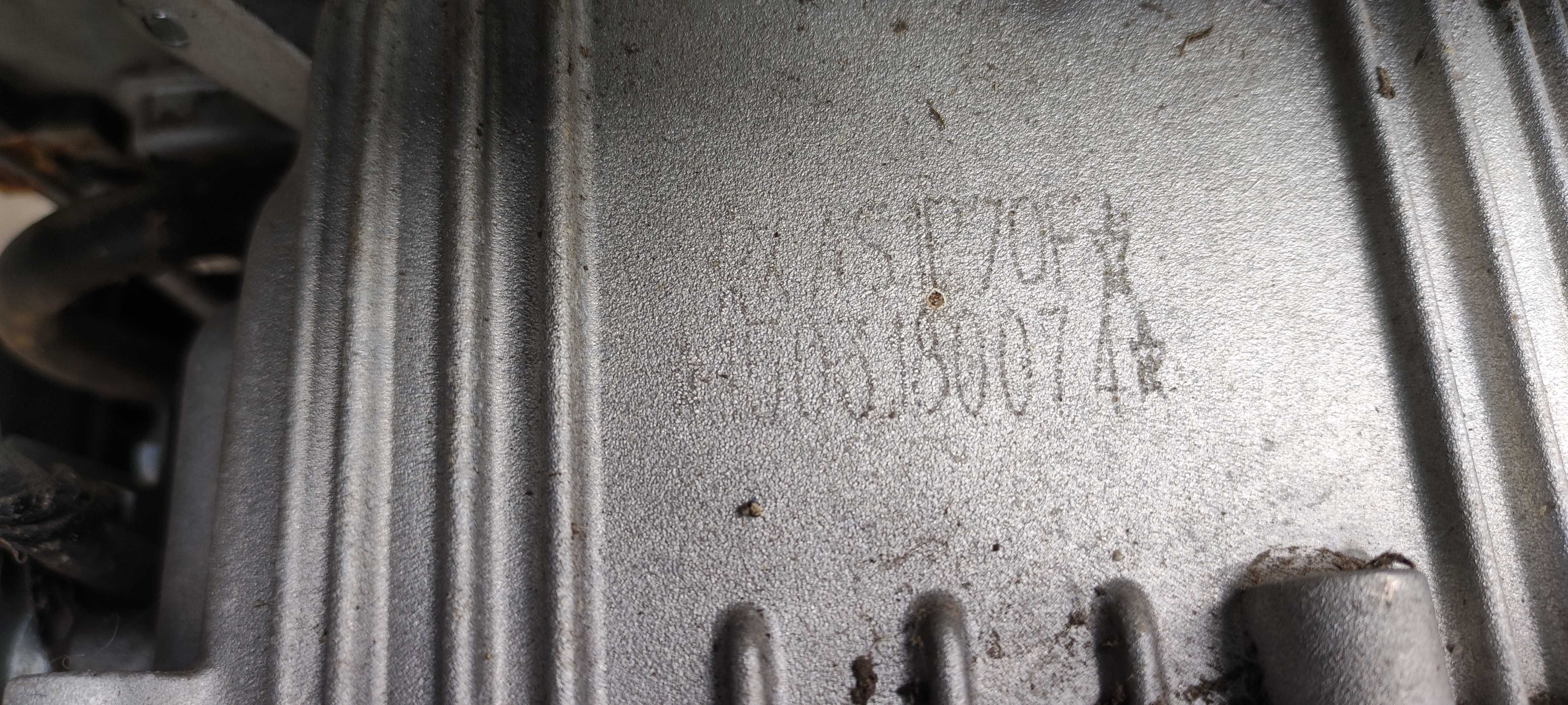 Silnik kosiarki spalinowej uszkodzony