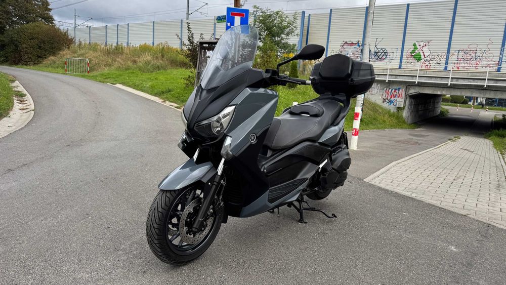 Yamaha xmax 400 X-MAX duży kufer PIĘKNA bez wkładu NISKI PRZEBIEG