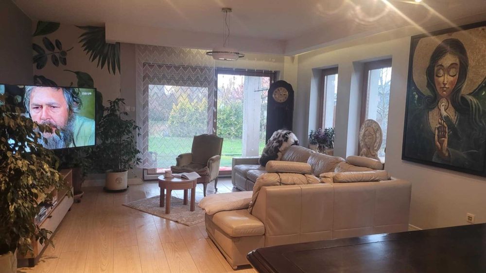 Dom z ogrodem w Lesznie - gotowy do zamieszkania