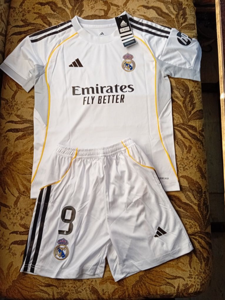 Equipamento mbappe criança