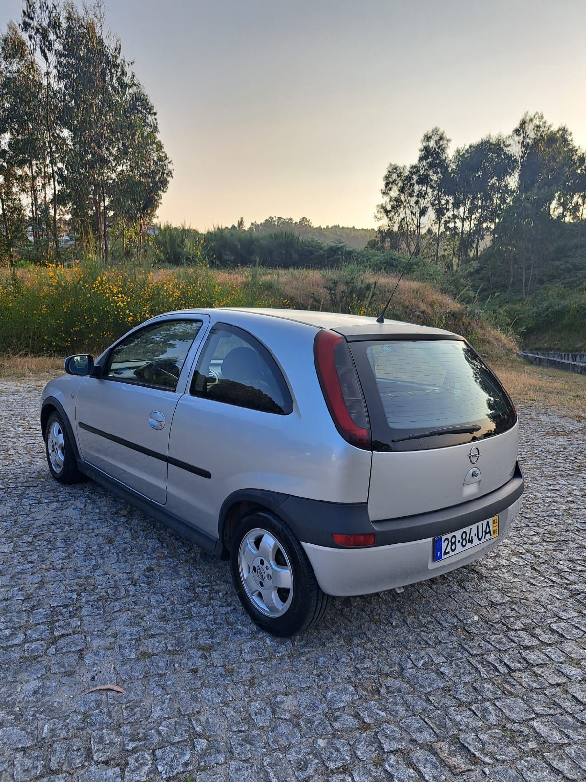 Opel corsa 1.2 a gasolina